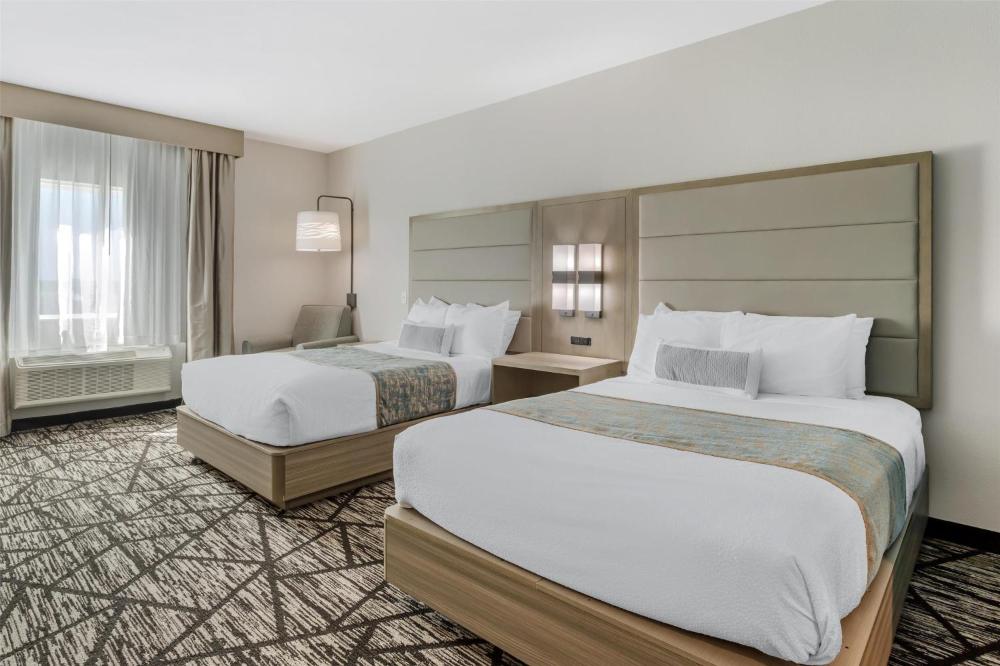 Queen Room with Two Queen Beds interior